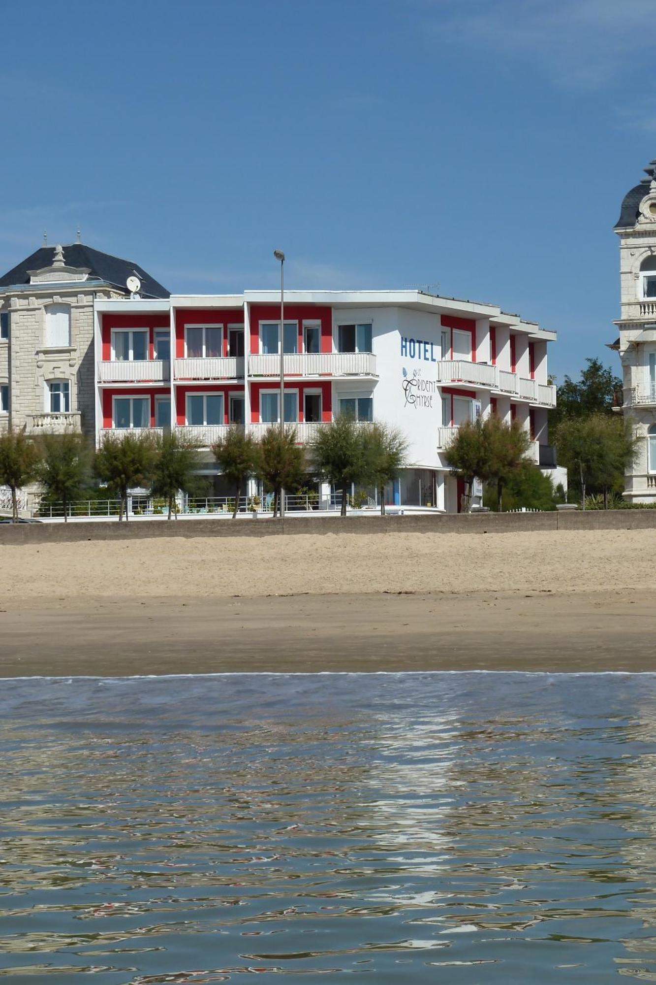 Hotel Le Trident Thyrsé Royan Exterior foto